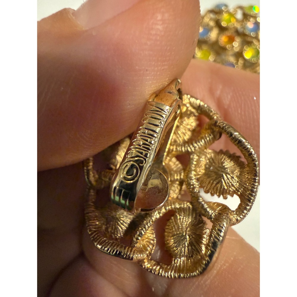Sarah Coventry Vintage Brooch and Clip On Earrings Set Gold Tone Multi Color - Picture 4 of 6